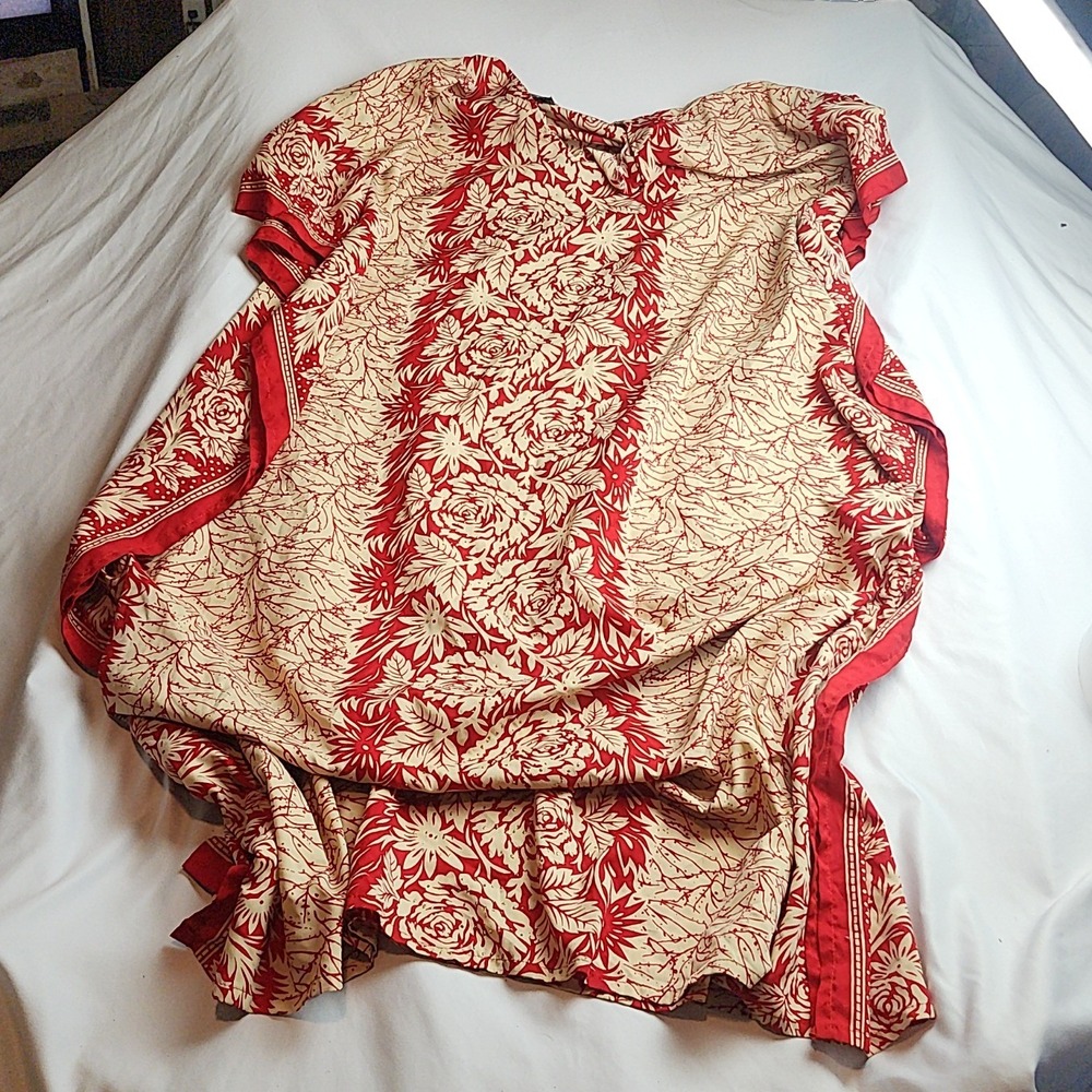 Sante Classics Floral Print Poncho Cape Top Red Cream Rose Boho Women's One Size